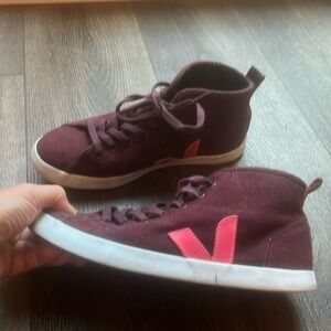 Veja high tops